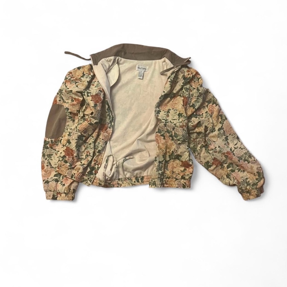 Floral bomber jacket, lovely colors! So feminine and warm!